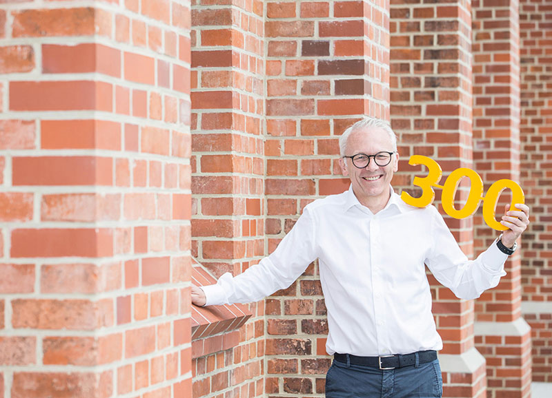Dr. Dirk Leiß verantwortet den Geschäftsbereich Oberflächen bei Continental. Foto: Continental