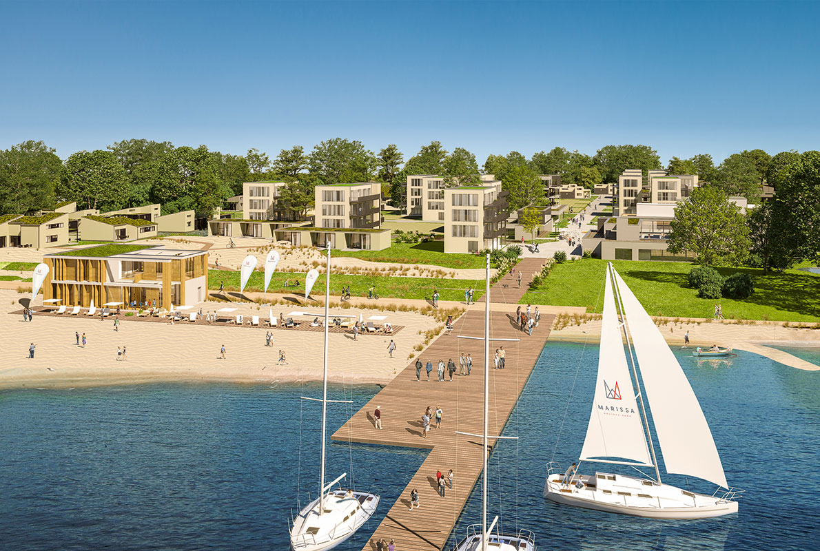 Noch ist es nur eine Zeichnung, aber nächsten Sommer wird der Marissa Ferienpark so aussehen: Strand, Steg, Beach Club und 70 Häuser oder Wohnungen des Ferienparks sollen dann bereits fertig sein. Foto: Wald & Welle GmbH