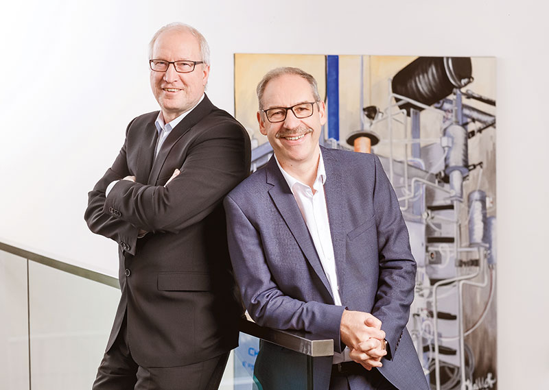 Dr. Michael Sander (l.) und Dr. Frank Harms im Foyer der Firmengruppe Christ-Sigma in Osterode. Foto: Dietrich Kühne