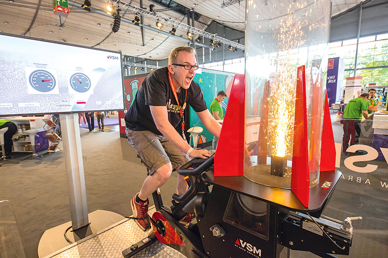 Funke der Begeisterung: VSM brachte zur IdeenExpo 2017 unter anderem ein Schleiffahrrad mit. Foto: IdeenExpo GmbH